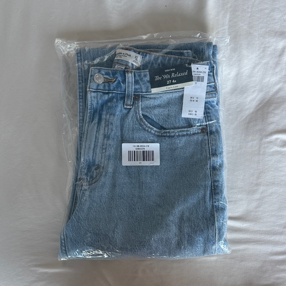 Abercrombie 90s Relaxed Jeans